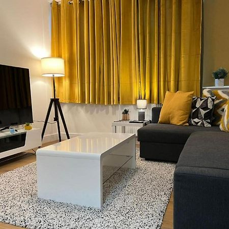Modern And Stylish 1Bed Flat Lejlighed Barking  Eksteriør billede
