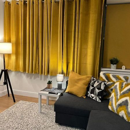 Modern And Stylish 1Bed Flat Lejlighed Barking  Eksteriør billede